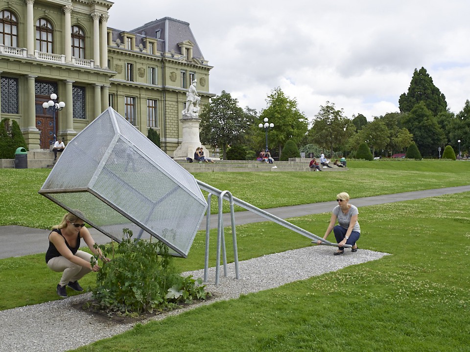 Image - Team: Arthur Didier, Marlo Guerry, Sofaya Philemon - Ecal / Lausanne (CH) - Photo: Milo Keller